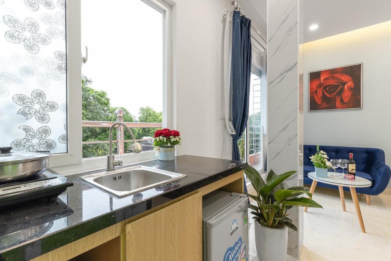 The Lakeview - West Lake Lotus Apartments Hanoi Exterior photo